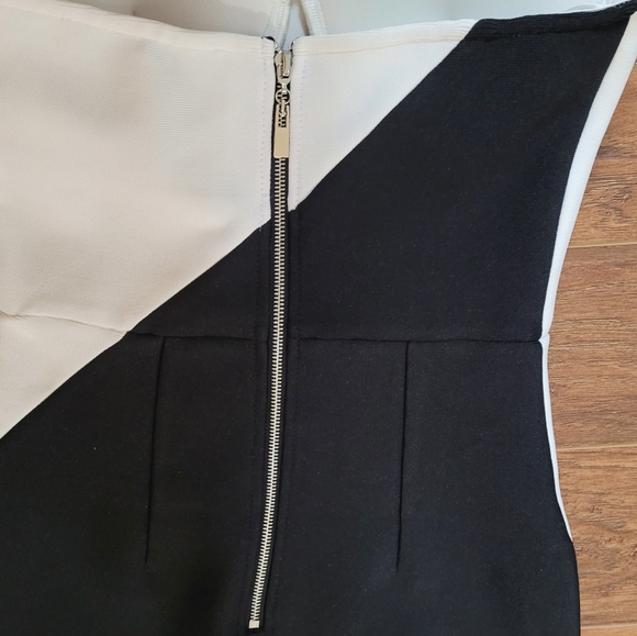 Elliatt Black And White Midi - Picture 8 of 12